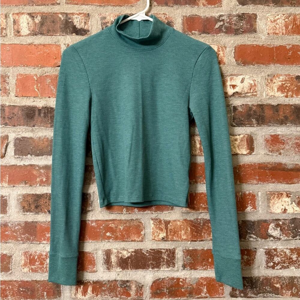 T23 - American Eagle Outfitters Teal Long Sleeve Top